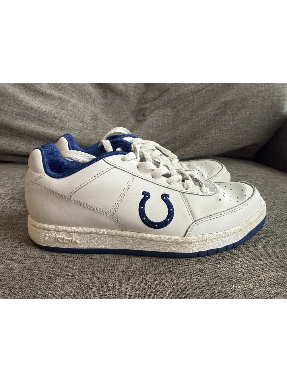 Vintage Reebok Indianapolis Colts Sneakers Mens Size 6 Womens 7.5-8